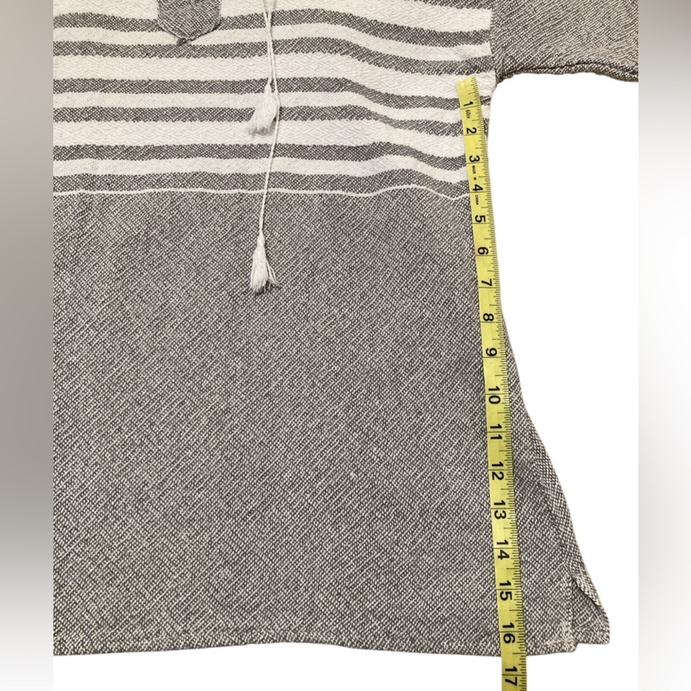 Mexican Handmade Woven Gray and White Striped Short Sleeve Top, Men’s, Small - Picture 5 of 5
